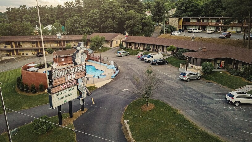Imagen general del Hotel The Mountaineer Inn. Foto 8