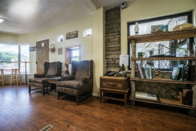 Imagen general del Hotel The Mountaineer Inn. Foto 11