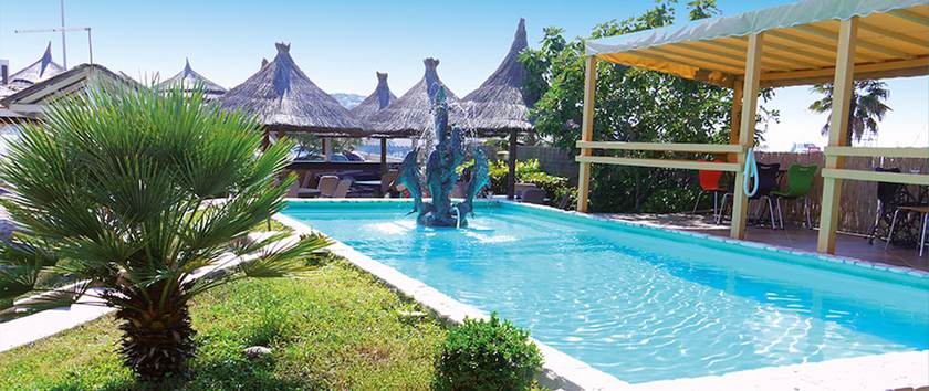 Imagen de la piscina del Hotel The Movie Resort Aparthotel. Foto 20