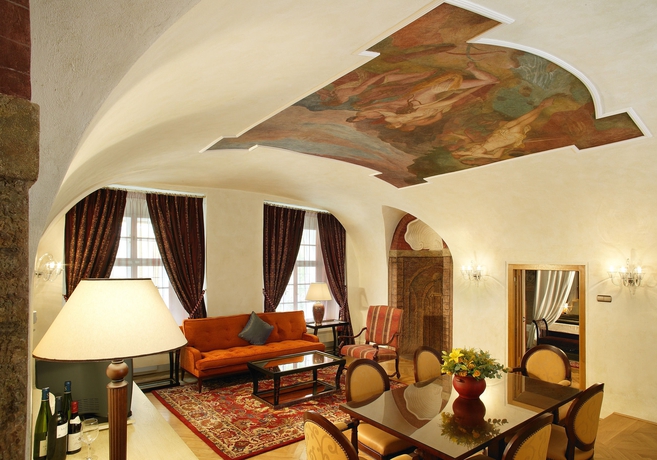 Imagen de la habitación del Hotel The Mozart Prague. Foto 16