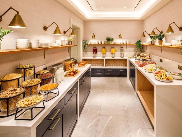 Imagen del bar/restaurante del Hotel The Municipal Liverpool - MGallery. Foto 6