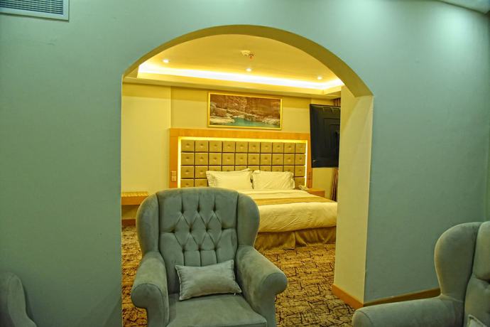 Imagen de los interiores del Hotel The Muscat Plaza. Foto 19