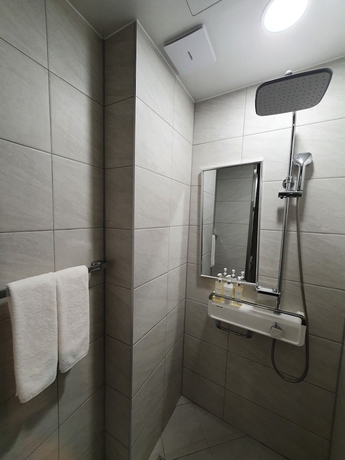 Imagen de la habitación del Hotel The Muse and Residence. Foto 15