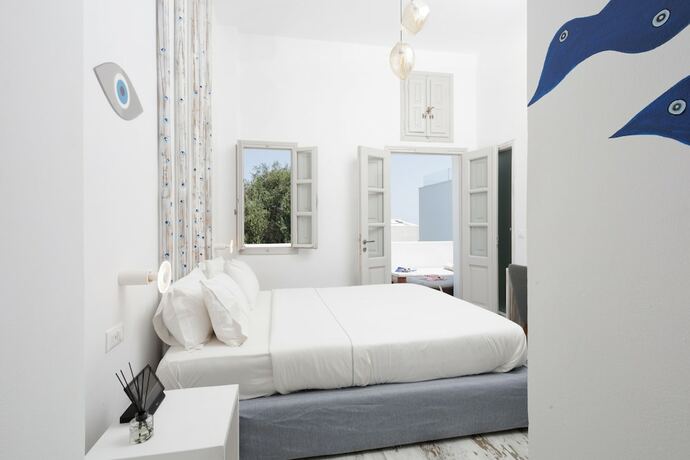 Imagen de la habitación del Hotel The Museum Project Oia. Foto 11