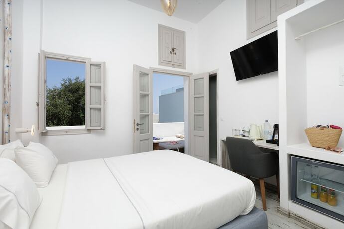 Imagen de la habitación del Hotel The Museum Project Oia. Foto 12
