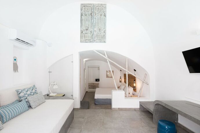Imagen de la habitación del Hotel The Museum Project Oia. Foto 17
