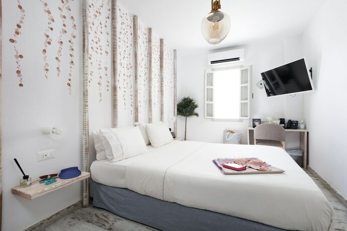 Imagen de la habitación del Hotel The Museum Project Oia. Foto 20