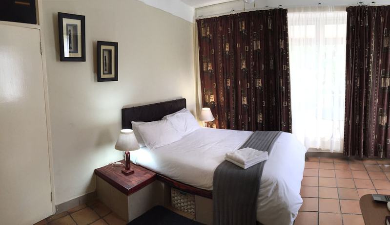 Imagen de la habitación del Hotel The N1 and Campsite Victoria Falls. Foto 11