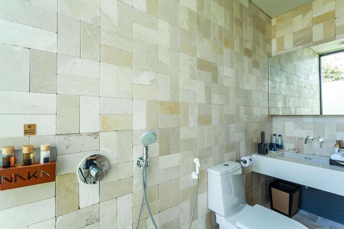 Imagen de los interiores del Hotel The Naka Phuket. Foto 16