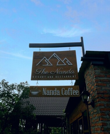 Imagen del bar/restaurante del Hotel The Nanda Resort. Foto 21