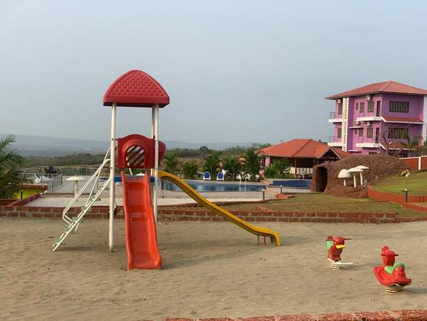 Imagen general del Hotel The Nanny Grand Resort. Foto 9