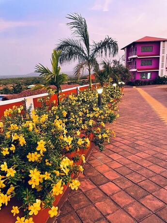 Imagen general del Hotel The Nanny Grand Resort. Foto 13