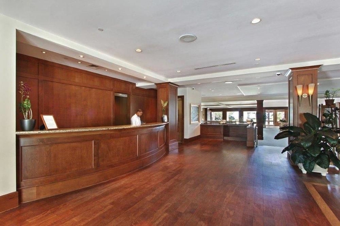 Imagen de los interiores del Hotel The Naples Beach Hotel & Golf Club. Foto 14