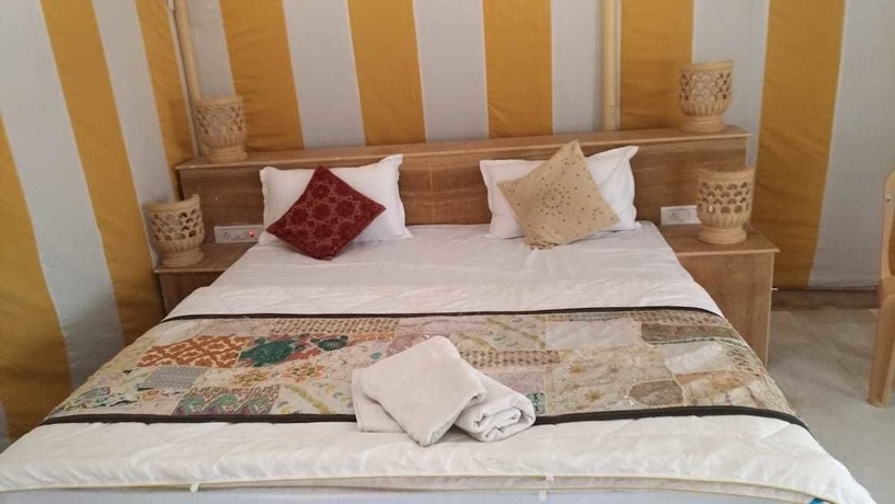 Imagen de la habitación del Hotel The Narayan Resort. Foto 6