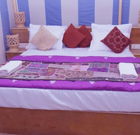 Imagen de la habitación del Hotel The Narayan Resort. Foto 7