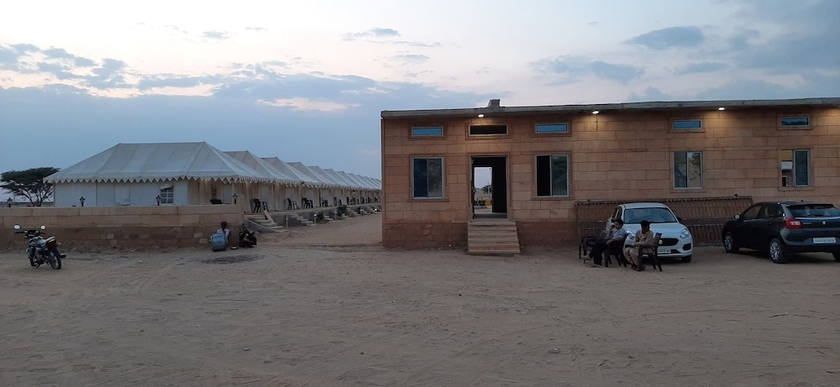 Imagen general del Hotel The Narayan Resort, JAISALMER. Foto 3