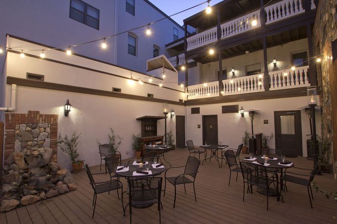Imagen del bar/restaurante del Hotel The National Jackson. Foto 4