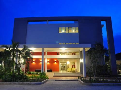 Imagen general del Hotel The Natural Resort. Foto 12