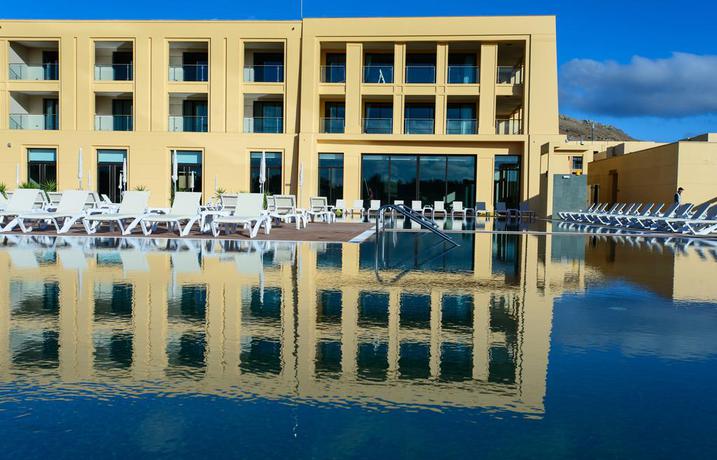 Imagen de la piscina del Hotel The Navigator - Colombus Apartments & Villas. Foto 17