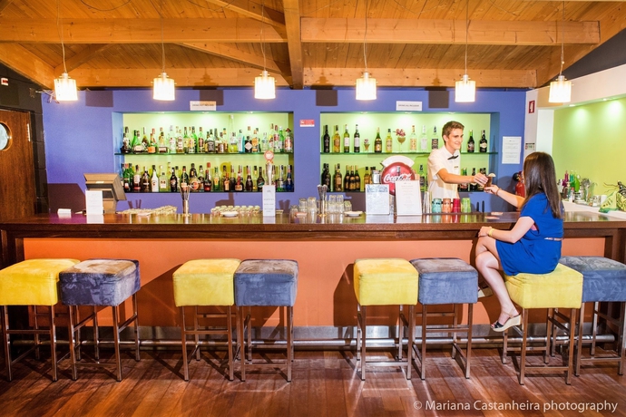 Imagen del bar/restaurante del Hotel The Navigator- Palm Oasis Alvor. Foto 2