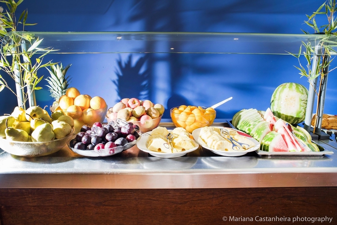 Imagen del bar/restaurante del Hotel The Navigator- Palm Oasis Alvor. Foto 4