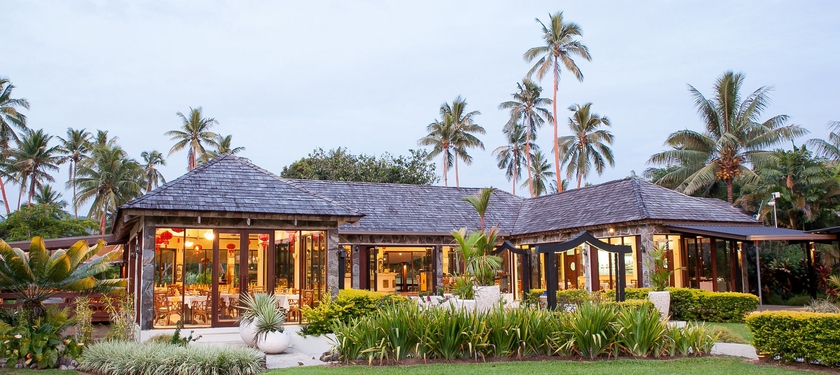 Imagen del bar/restaurante del Hotel The Naviti Resort. Foto 5