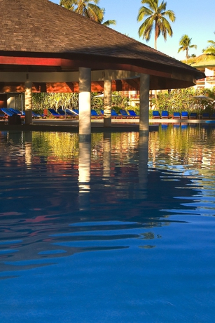 Imagen de la piscina del Hotel The Naviti Resort. Foto 15