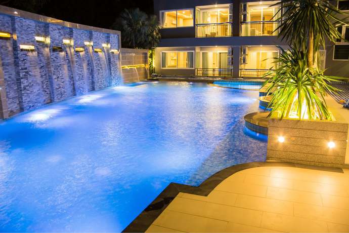 Imagen de los interiores del Hotel The Near Residence - Sriracha. Foto 10