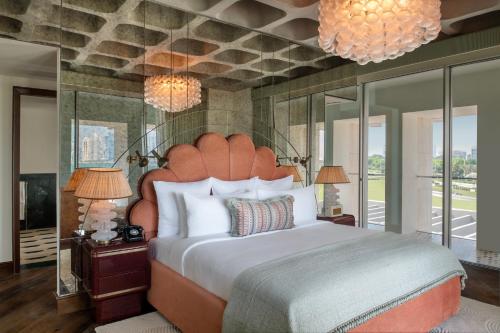 Imagen de la habitación del Hotel The Ned Doha. Foto 19