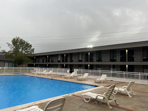 Imagen de la piscina del Hotel The Nest Hotel Suffolk. Foto 17