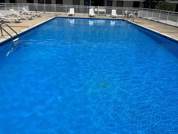 Imagen de la piscina del Hotel The Nest Hotel Suffolk. Foto 18