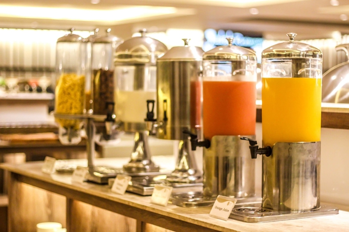 Imagen del bar/restaurante del Hotel The Nest Nusa Dua. Foto 3