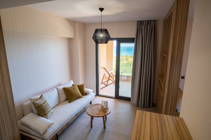 Imagen de la habitación del Hotel The Nest Resort. Foto 11