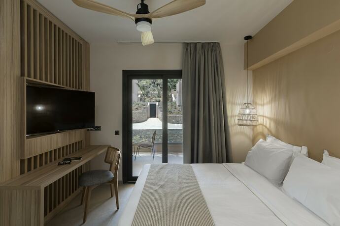 Imagen de la habitación del Hotel The Nest Resort. Foto 13