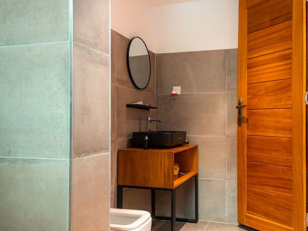 Imagen de la habitación del Hotel The Nest Rugando. Foto 12