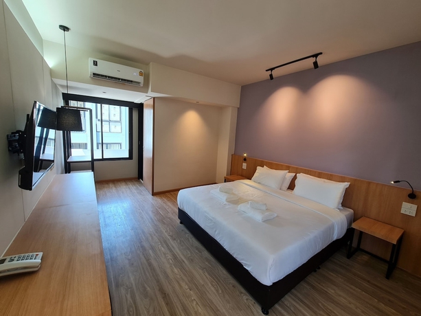 Imagen de la habitación del Hotel The Neuf Ratchada. Foto 5