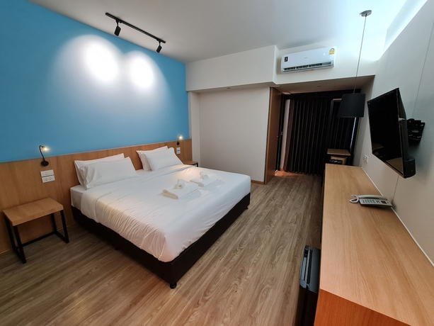 Imagen de la habitación del Hotel The Neuf Ratchada. Foto 6