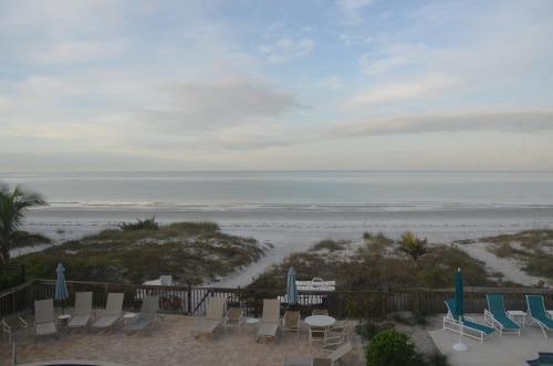 Imagen de la habitación del Hotel The New Collection Beachfront. Foto 9