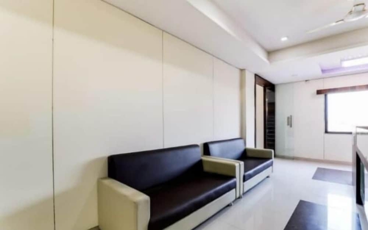 Imagen de los interiores del Hotel The New Holiday II. Foto 11