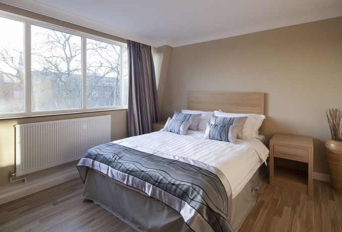 Imagen de la habitación del Hotel The New London Carlton and Service Apartments. Foto 9