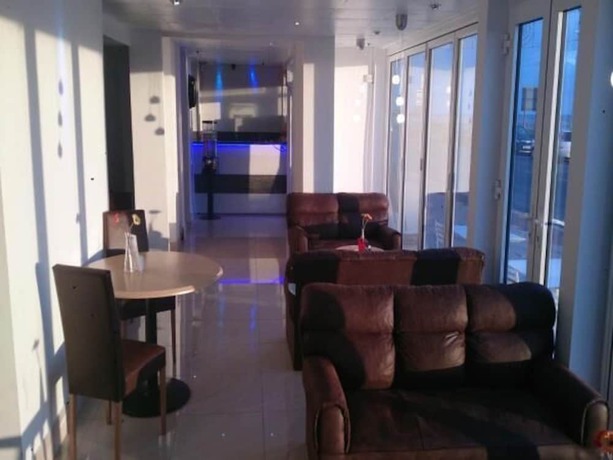 Imagen de los interiores del Hotel The New Royal Windsor. Foto 20