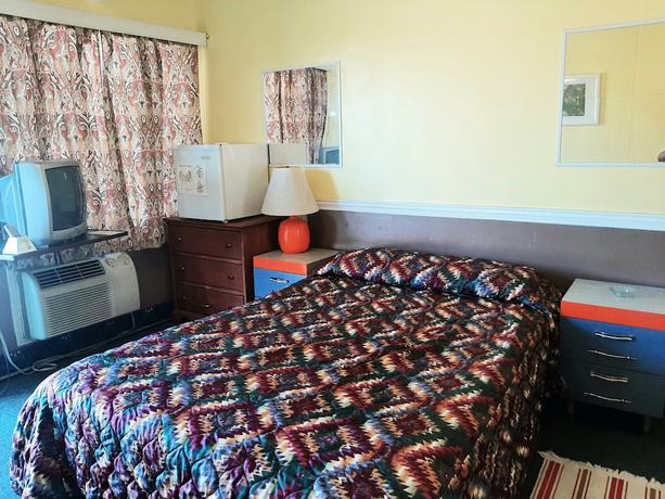 Imagen de la habitación del Hotel The New Star Motel (1950s Retro Lodging and Retreat Center). Foto 3