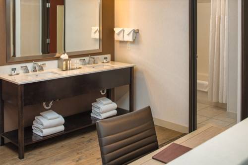 Imagen de la habitación del Hotel The Newberry Bend, Tapestry Collection by Hilton. Foto 8