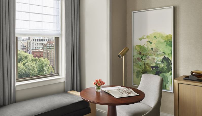 Imagen de la habitación del Hotel The Newbury Boston. Foto 11