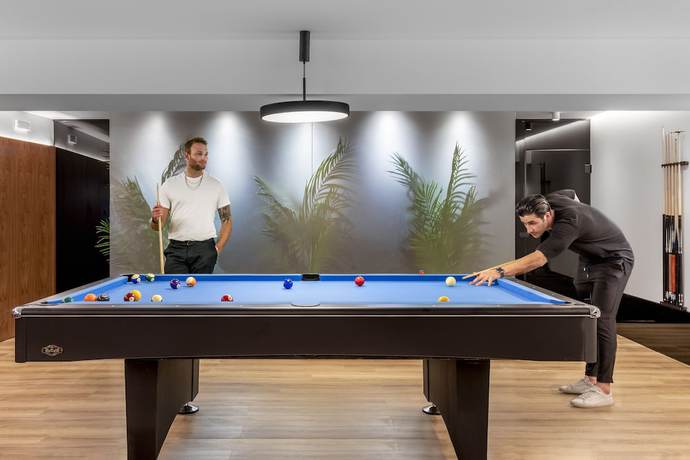 Imagen del bar/restaurante del Hotel The Newel Acropolis. Foto 5