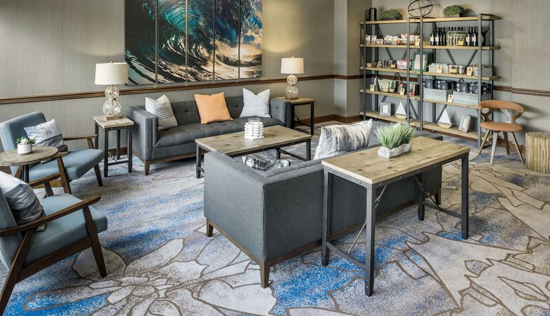 Imagen de los interiores del Hotel The Newport Harbor And Marina. Foto 18