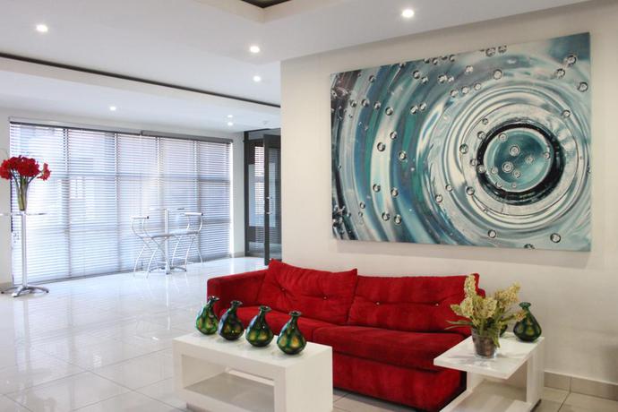 Imagen de los interiores del Hotel The Nicol Hotel And Apartments. Foto 10