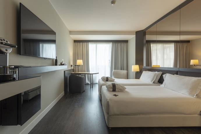 Imagen de la habitación del Hotel The Nicolaus. Foto 10