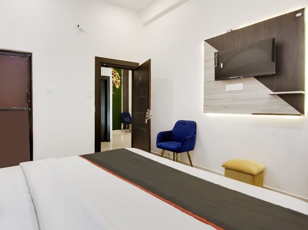 Imagen de la habitación del Hotel The Nines and Restro. Foto 7