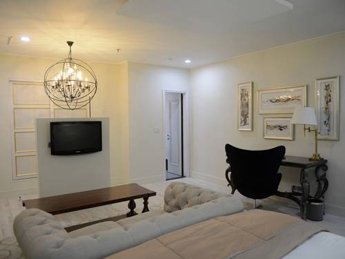 Imagen de la habitación del Hotel The Nishat. Foto 3